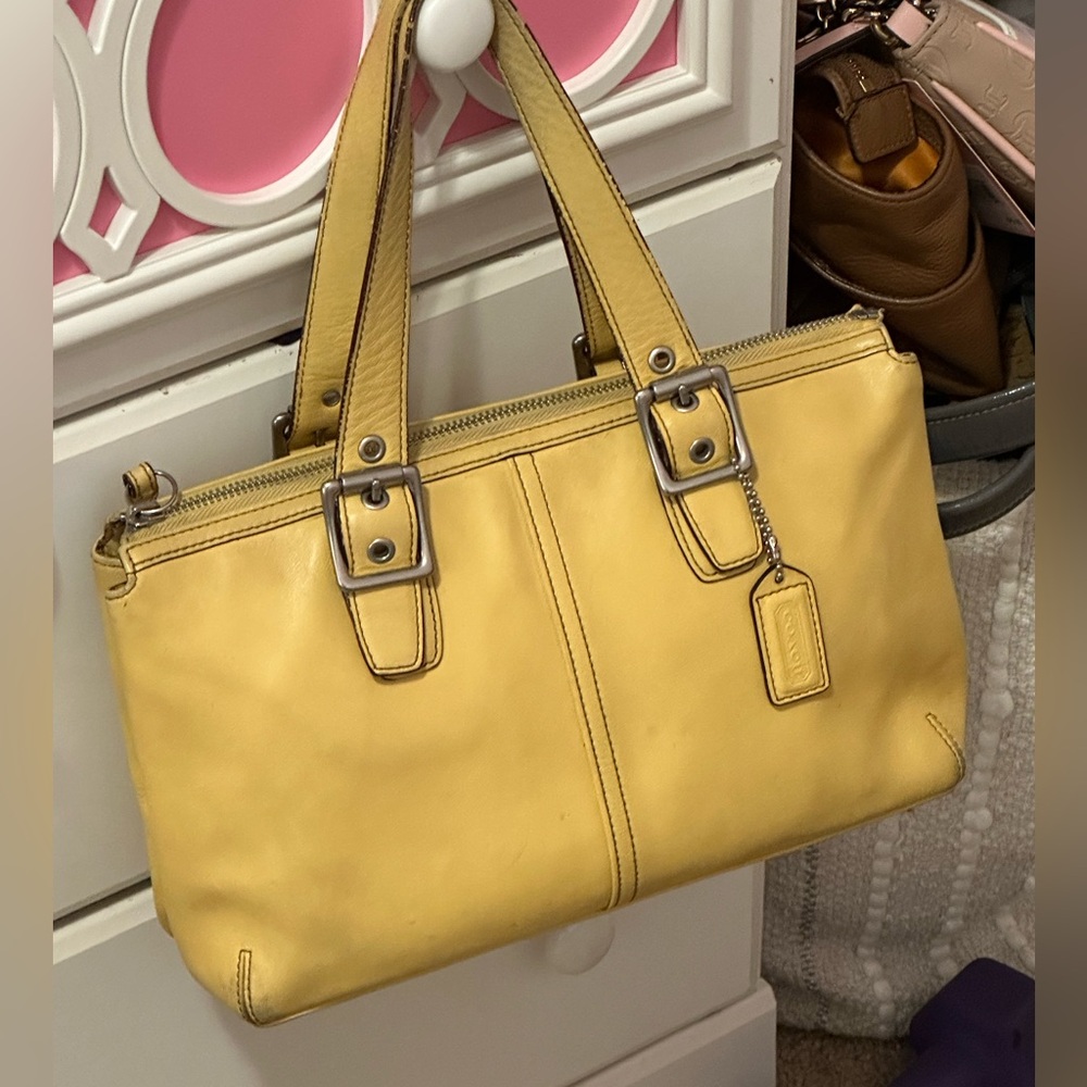 Coach 9545 Vintage Legacy Small Sized Yellow Leather Purse Satchel